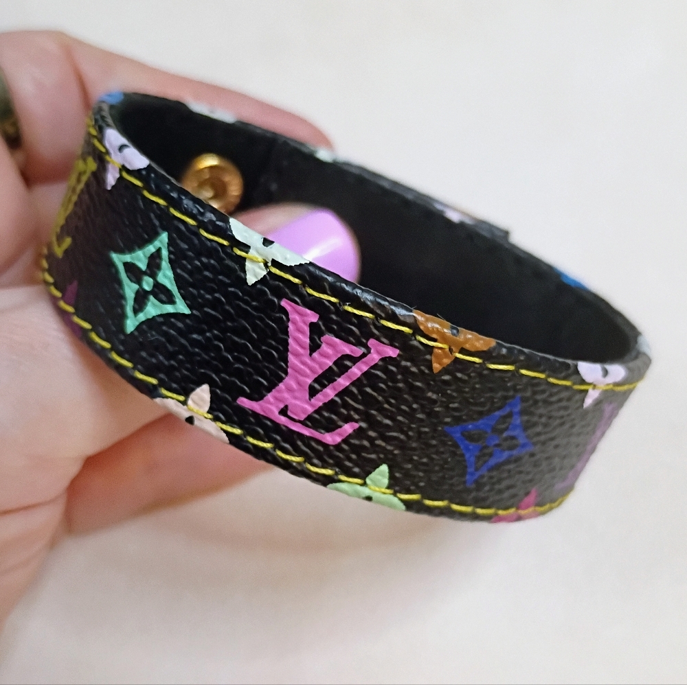 Louis Vuitton X Takashi Murakami Monogram Snap Bracelet : 2003